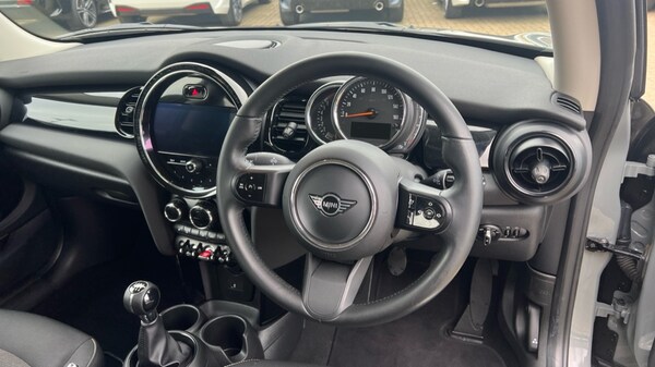 Used MINI Hatch 2021 for sale - 76104164: Photo 5
