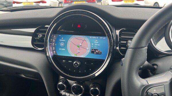 Used MINI Hatch 2021 for sale - 76104164: Photo 8