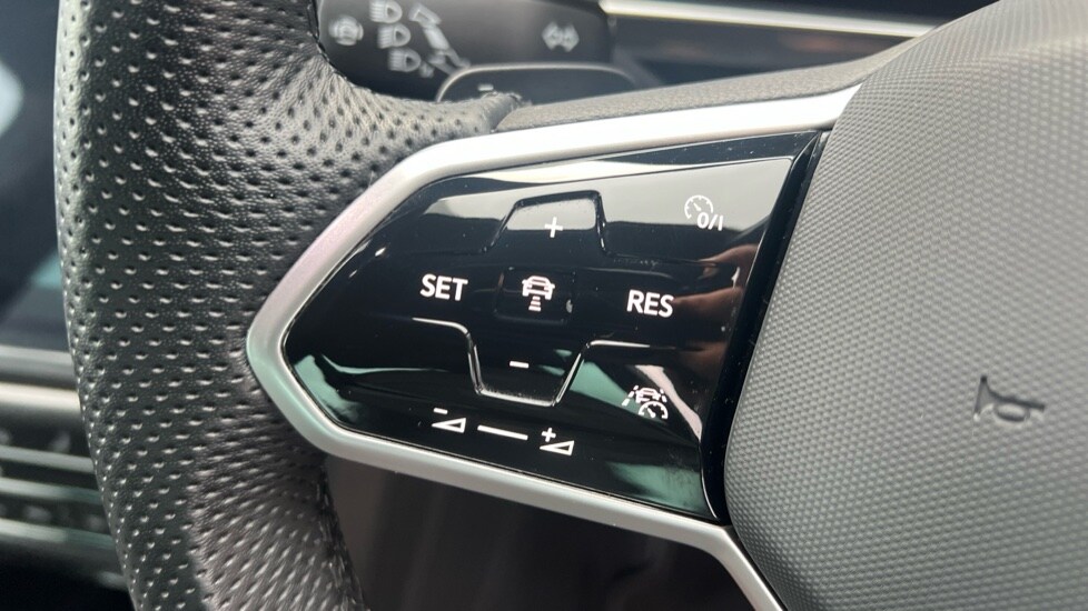 Used Volkswagen Tiguan 2023 for sale - 76602822: Photo 34