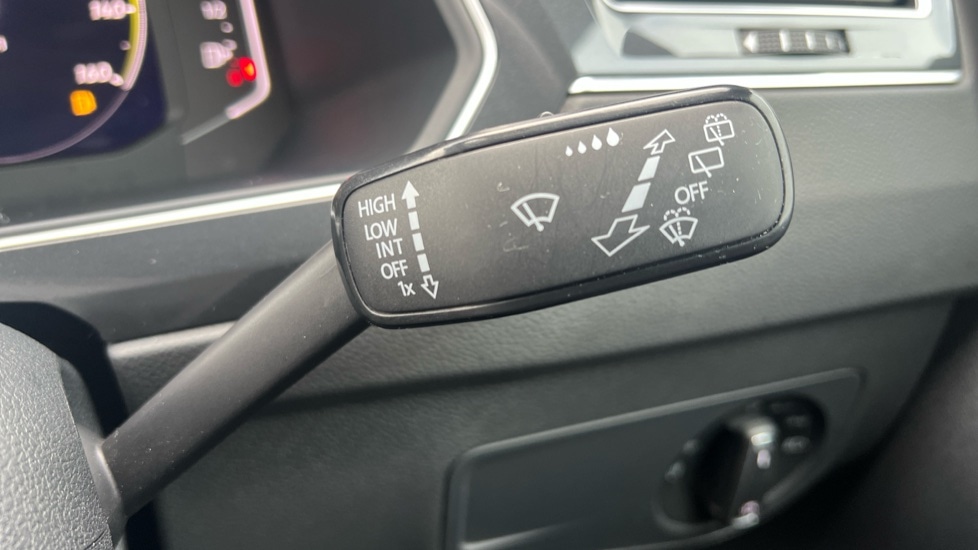 Used Volkswagen Tiguan 2023 for sale - 76602822: Photo 35