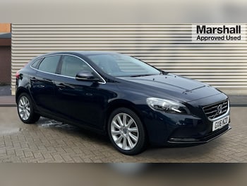 Used Volvo V40 2016 for sale - 76025332: Photo