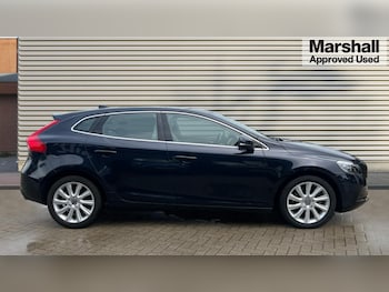 Used Volvo V40 2016 for sale - 76025332: Photo