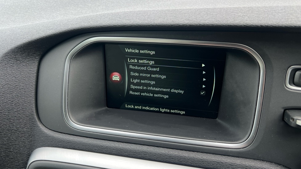 Used Volvo V40 2016 for sale - 76025332: Photo 48