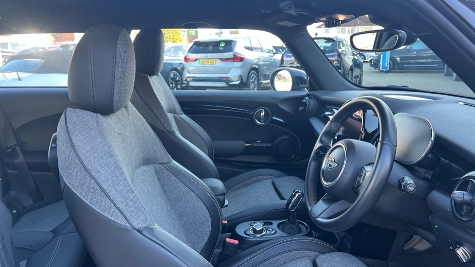 Used MINI Hatch 2022 for sale - 76338702: Photo 11