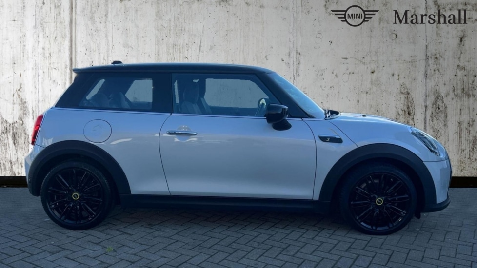 Used MINI Hatch 2022 for sale - 76338702: Photo 3