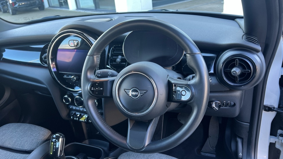 Used MINI Hatch 2022 for sale - 76338702: Photo 5