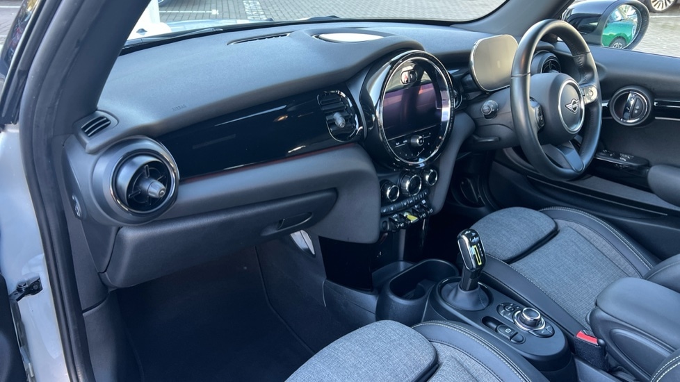 Used MINI Hatch 2022 for sale - 76338702: Photo 7