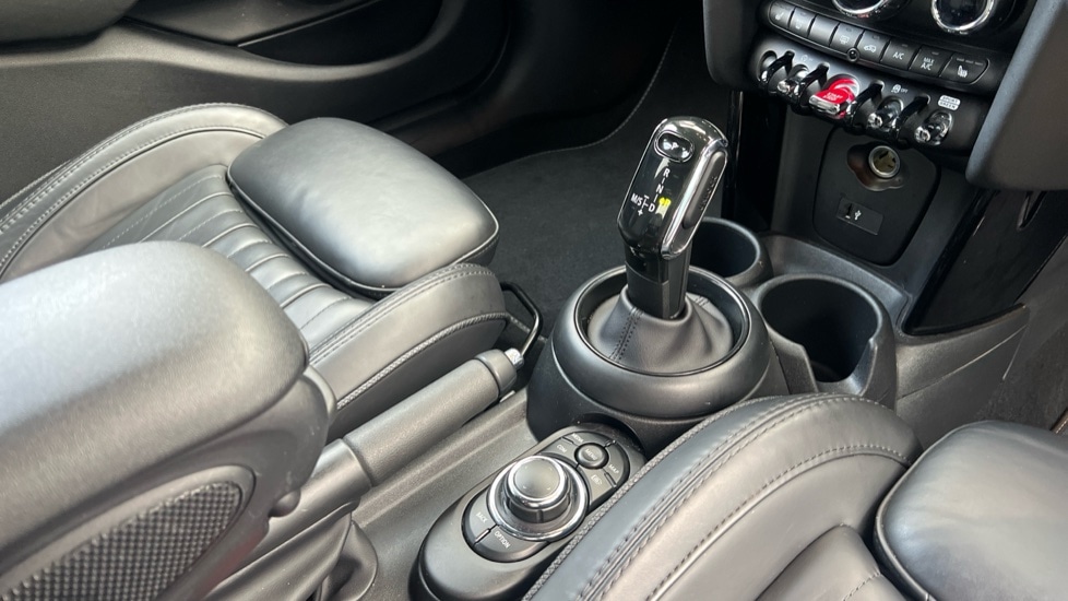 Used MINI Hatch 2022 for sale - 76229300: Photo 10