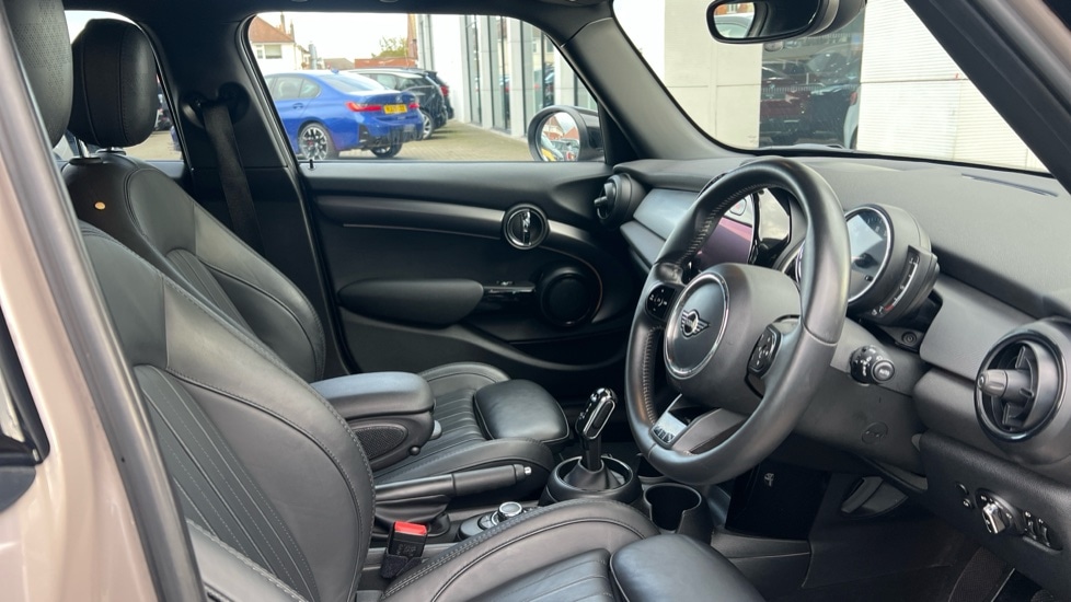 Used MINI Hatch 2022 for sale - 76229300: Photo 11