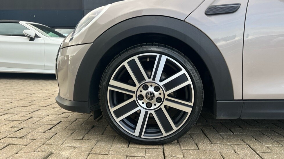 Used MINI Hatch 2022 for sale - 76229300: Photo 25