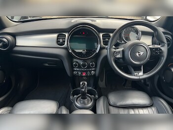 Used MINI Hatch 2022 for sale - 76229300: Photo