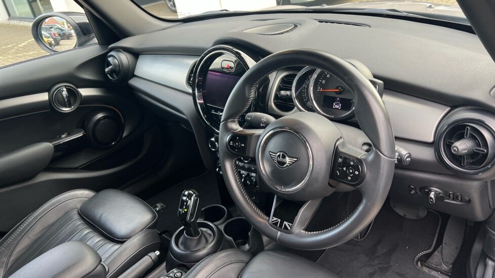 Used MINI Hatch 2022 for sale - 76229300: Photo 6