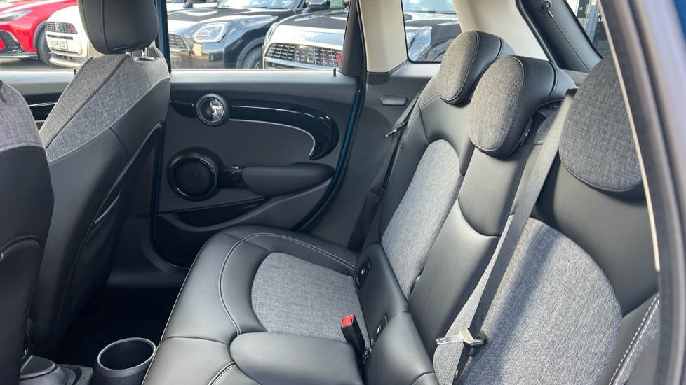 Used MINI Hatch 2023 for sale - 76079428: Photo 12