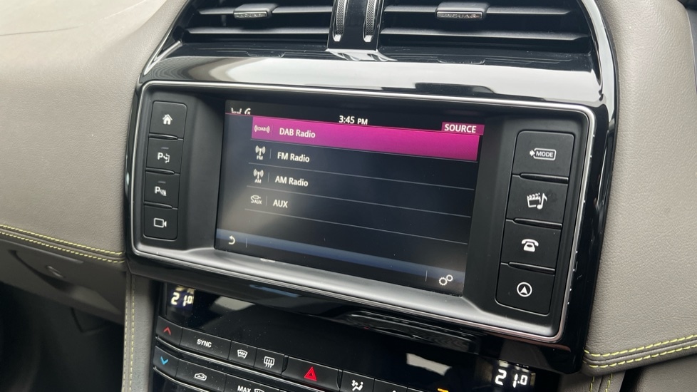 Used Jaguar F-Pace 2018 for sale - 76104104: Photo 39