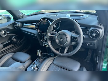 Used MINI Hatch 2022 for sale - 76874495: Photo