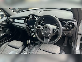 Used MINI Hatch 2021 for sale - 75671954: Photo