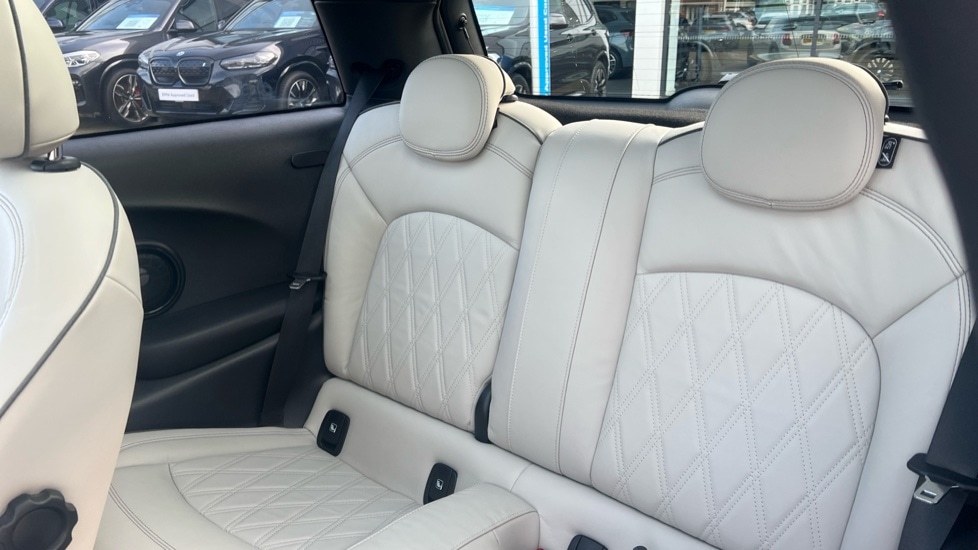 Used MINI Hatch 2022 for sale - 76079171: Photo 12