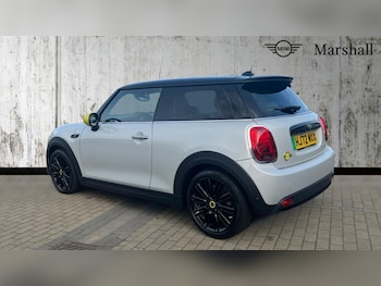 Used MINI Hatch 2022 for sale - 76079171: Photo 2