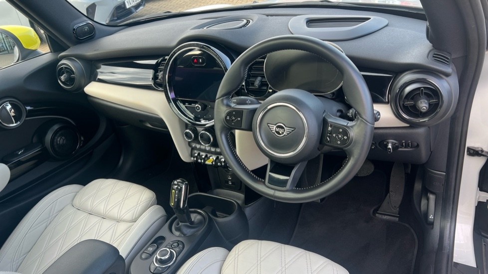 Used MINI Hatch 2022 for sale - 76079171: Photo 4