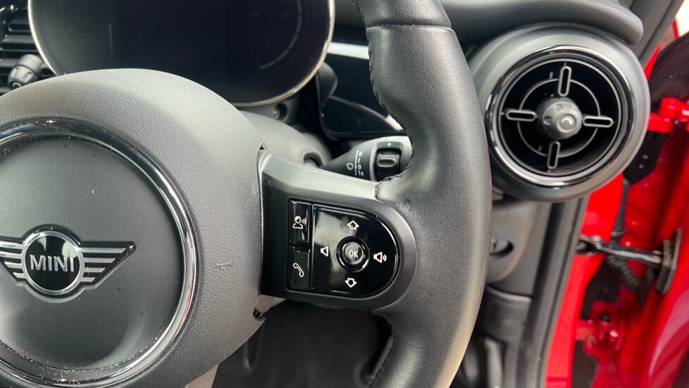 Used MINI Hatch 2022 for sale - 76241651: Photo 18