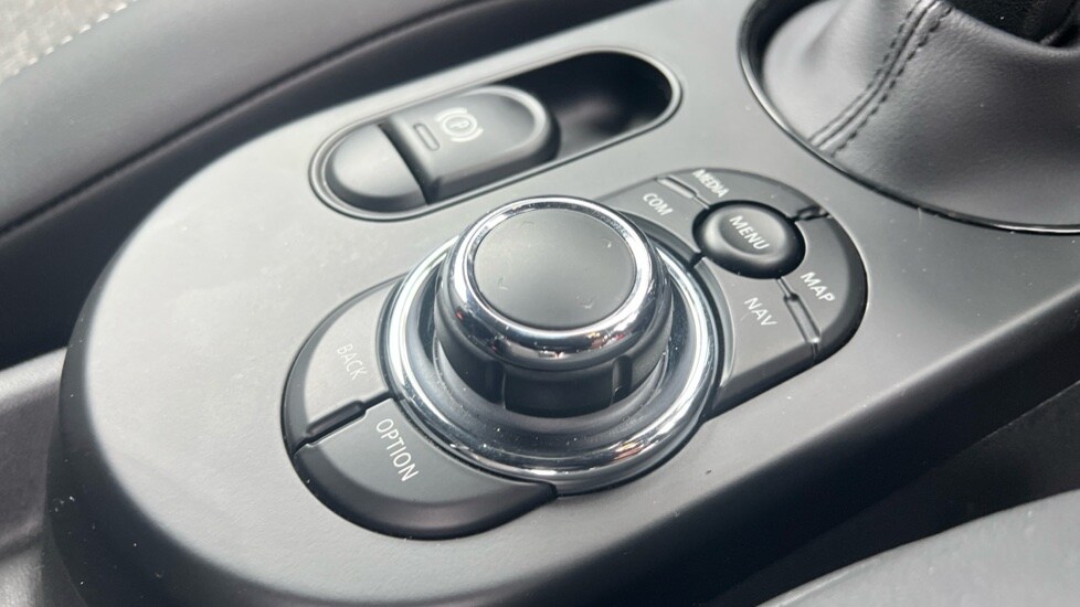 Used MINI Hatch 2022 for sale - 76241651: Photo 19