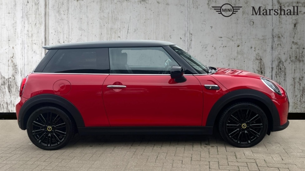 Used MINI Hatch 2022 for sale - 76241651: Photo 3