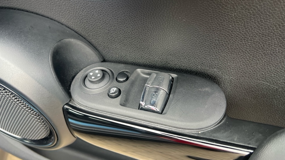 Used MINI Hatch 2022 for sale - 76241651: Photo 30