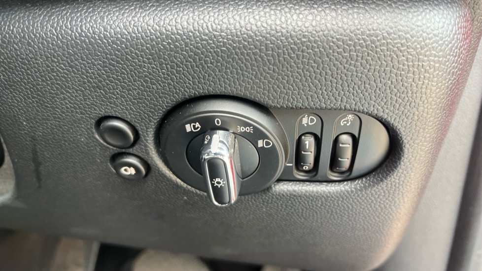 Used MINI Hatch 2022 for sale - 76241651: Photo 33