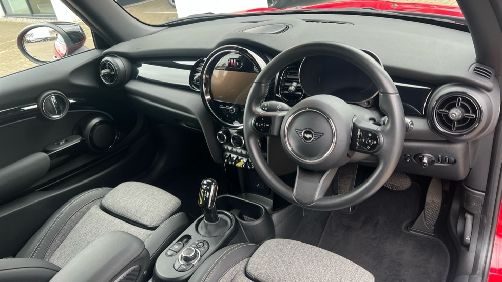 Used MINI Hatch 2022 for sale - 76241651: Photo 4