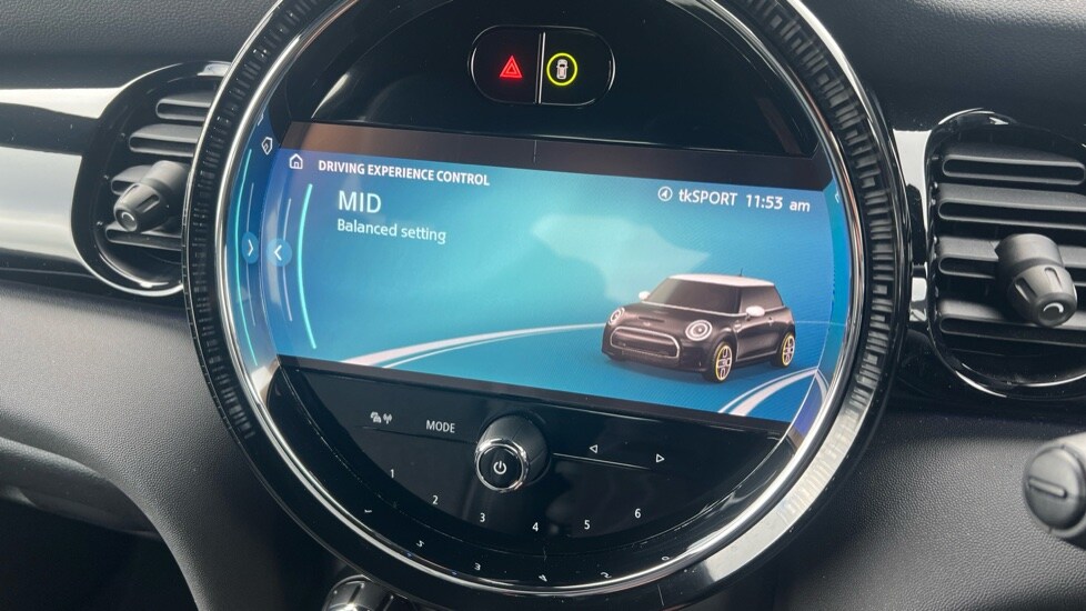 Used MINI Hatch 2022 for sale - 76241651: Photo 42