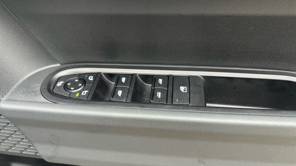 Used MINI Cooper 2025 for sale - 76691402: Photo 30