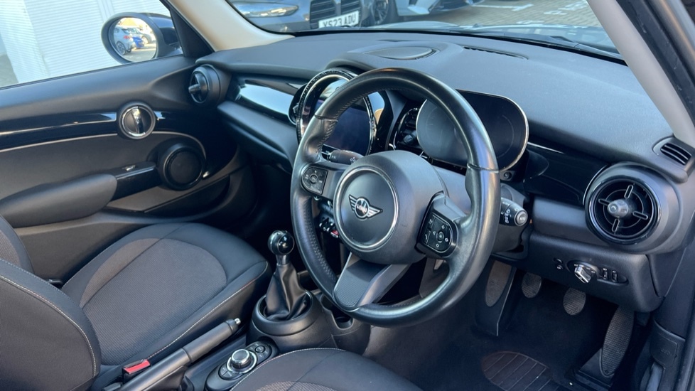 Used MINI Hatch 2022 for sale - 76312335: Photo 6