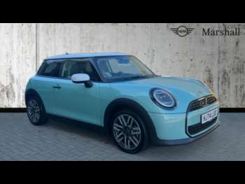 2024 - 2.0 S Classic [Level 2] 3dr Auto