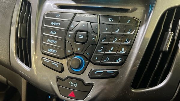 Used Ford Grand Tourneo Connect 2017 for sale - 76140230: Photo 6