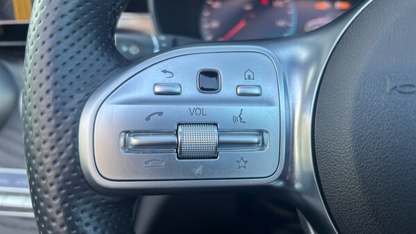 Used Mercedes-Benz C-Class 2020 for sale - 76018127: Photo 24