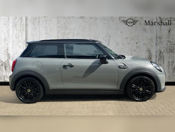 Used MINI Hatch 2021 for sale - 75672040: Photo