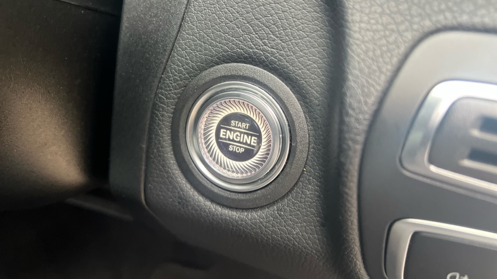 Used Mercedes-Benz C Class 2019 for sale - 76623507: Photo 27