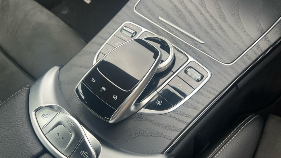 Used Mercedes-Benz C Class 2019 for sale - 76623507: Photo 32