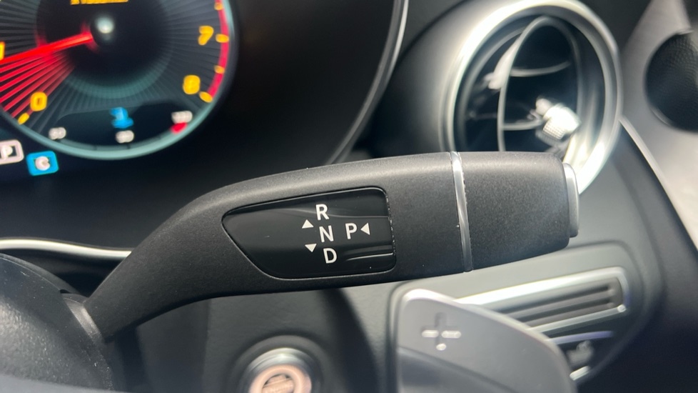 Used Mercedes-Benz C Class 2019 for sale - 76623507: Photo 33