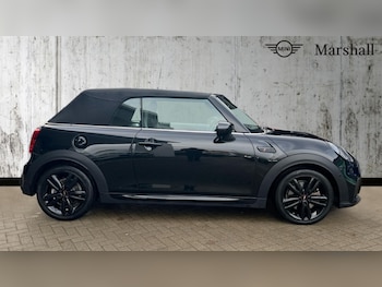 Used MINI Cooper 2024 for sale - 76704393: Photo