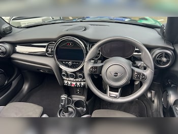 Used MINI Cooper 2024 for sale - 76704393: Photo