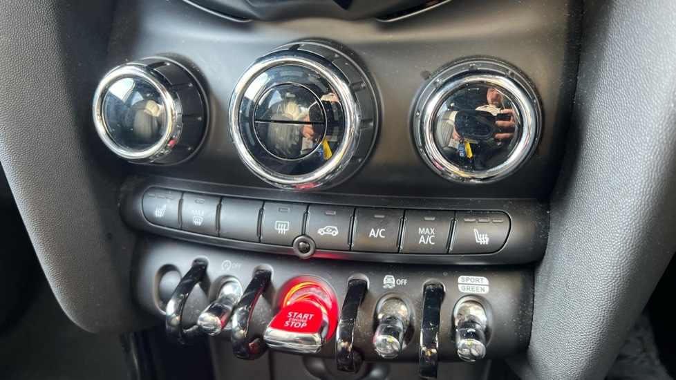 Used MINI Hatch 2022 for sale - 76289711: Photo 5