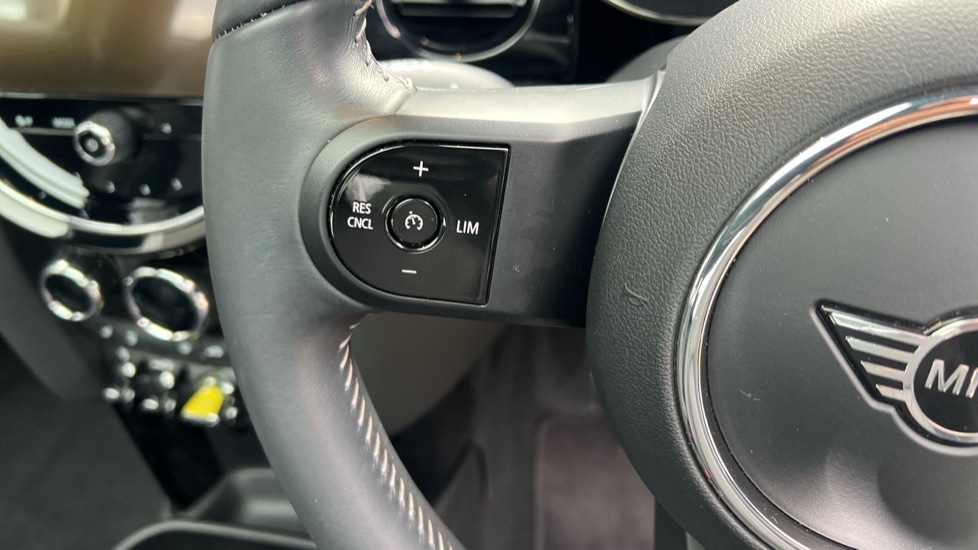 Used MINI Hatch 2022 for sale - 76438132: Photo 17