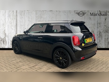 Used MINI Hatch 2022 for sale - 76438132: Photo