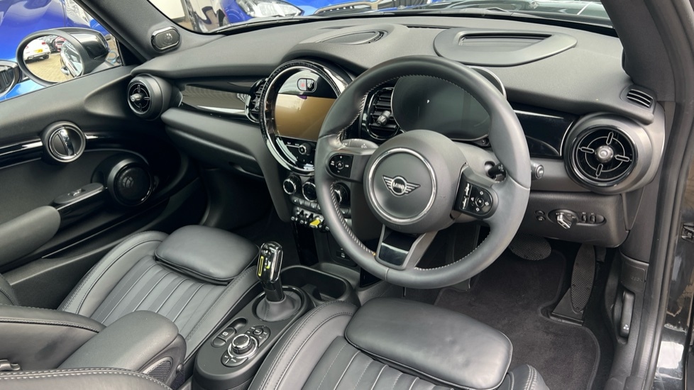 Used MINI Hatch 2022 for sale - 76438132: Photo 4