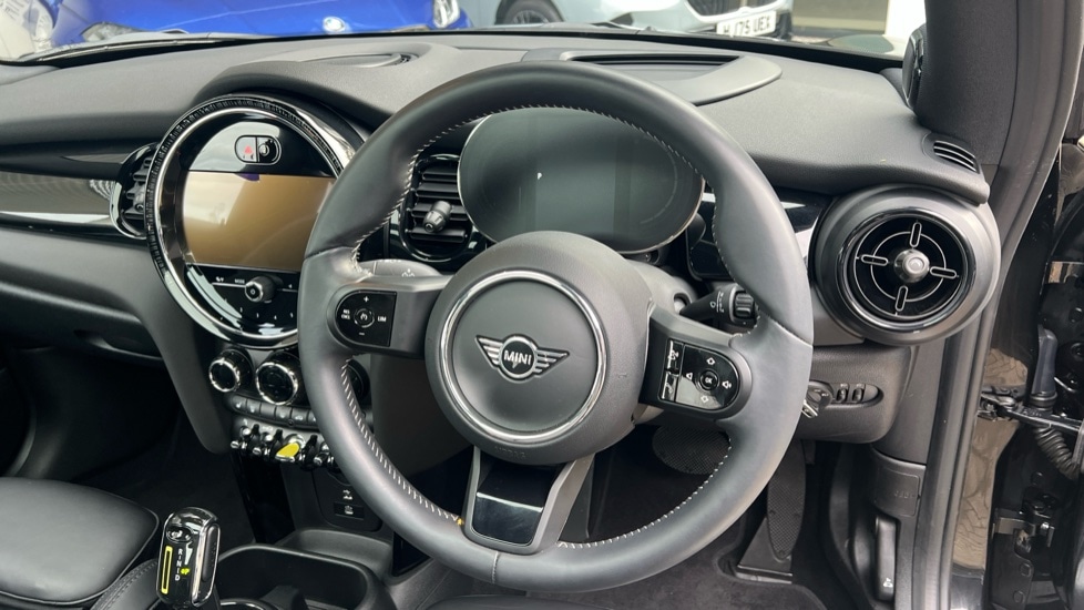 Used MINI Hatch 2022 for sale - 76438132: Photo 5