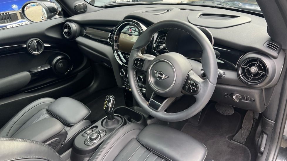 Used MINI Hatch 2022 for sale - 76438132: Photo 6