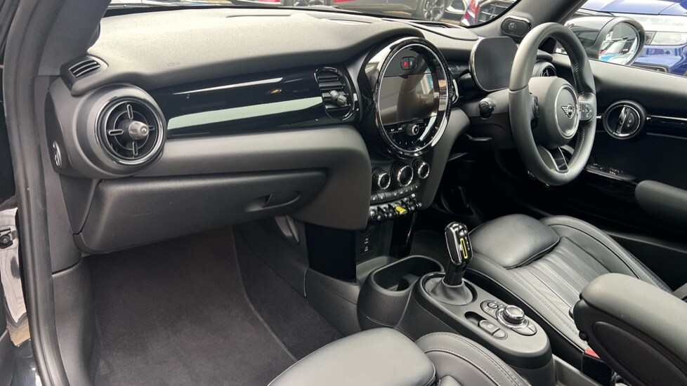 Used MINI Hatch 2022 for sale - 76438132: Photo 7