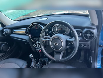 Used MINI Hatch 2022 for sale - 76927846: Photo