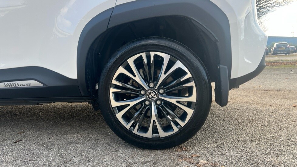 Used Toyota Yaris Cross 2023 for sale - 76487538: Photo 18